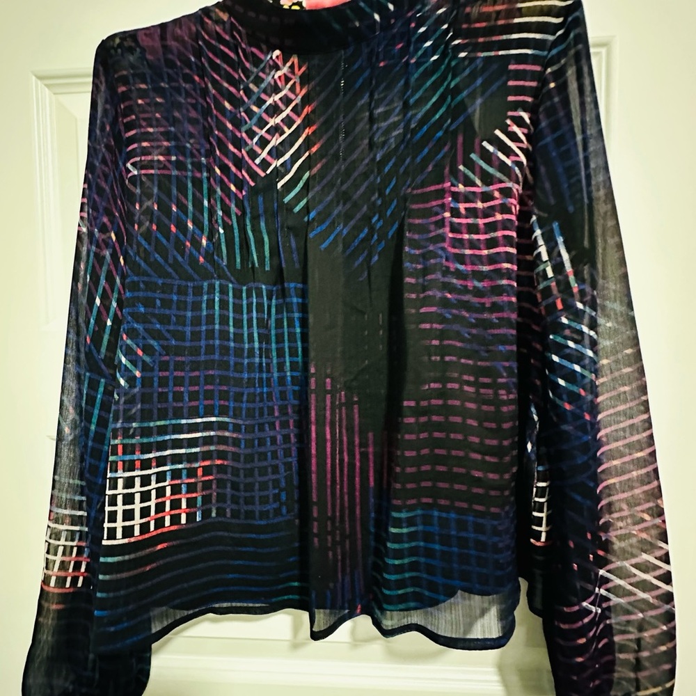 DKNY Graphic Boxy Blouse with Mandarin Collar
